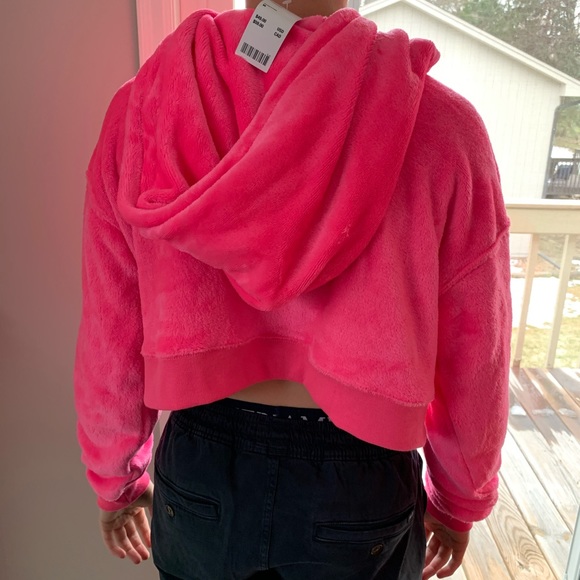 Cropped Urban Outfitters Hoodie - Picture 2 of 5